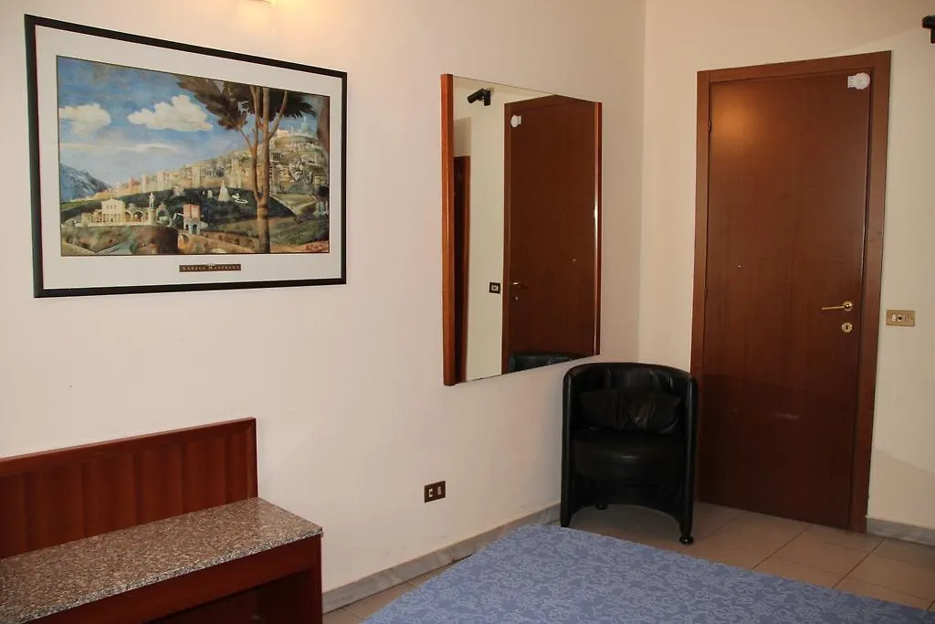 Hotel Giulio Cesare Milan